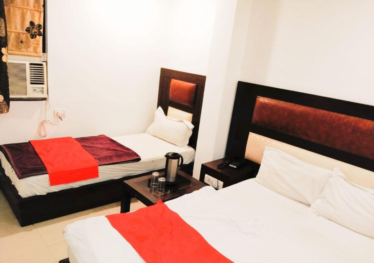 Hotel Revels By A1Rooms Ню Делхи Екстериор снимка