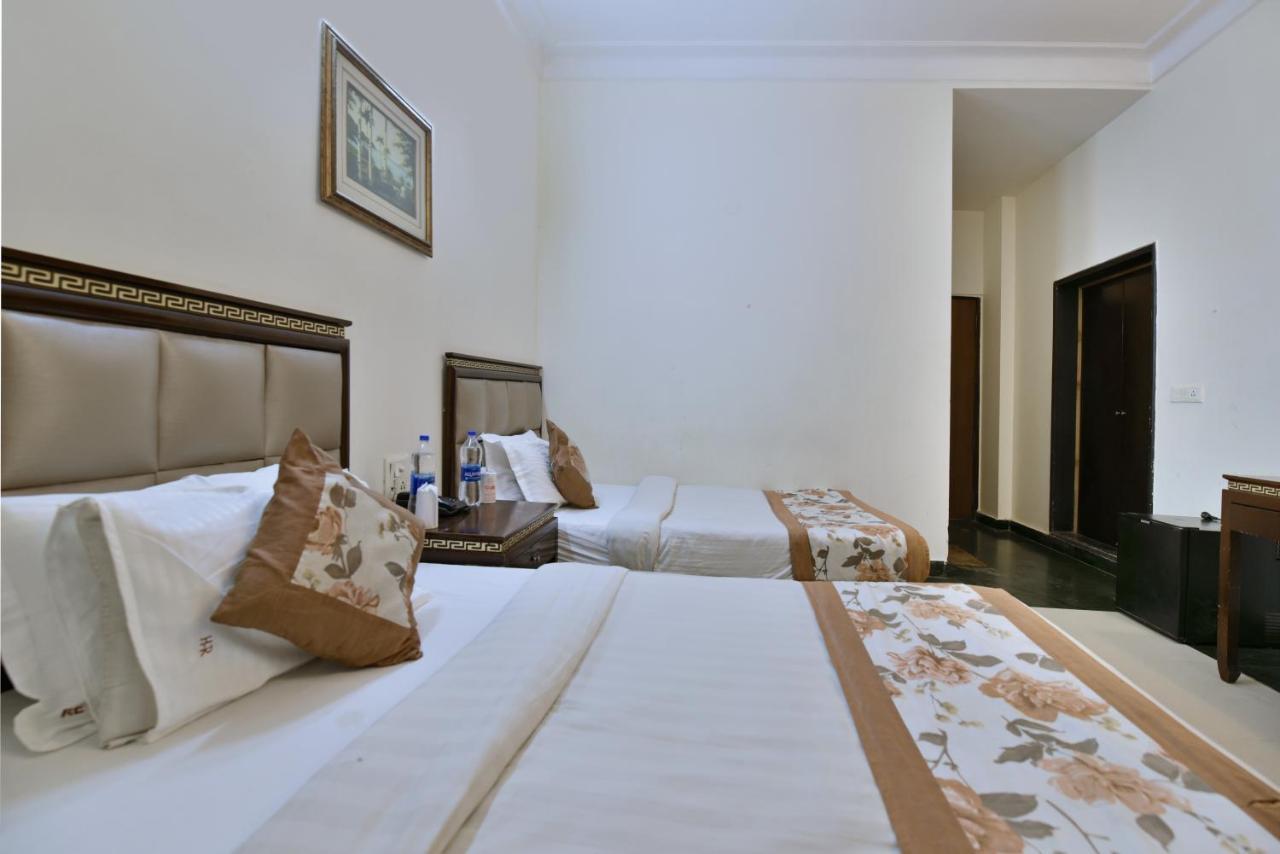 Hotel Revels By A1Rooms Ню Делхи Екстериор снимка