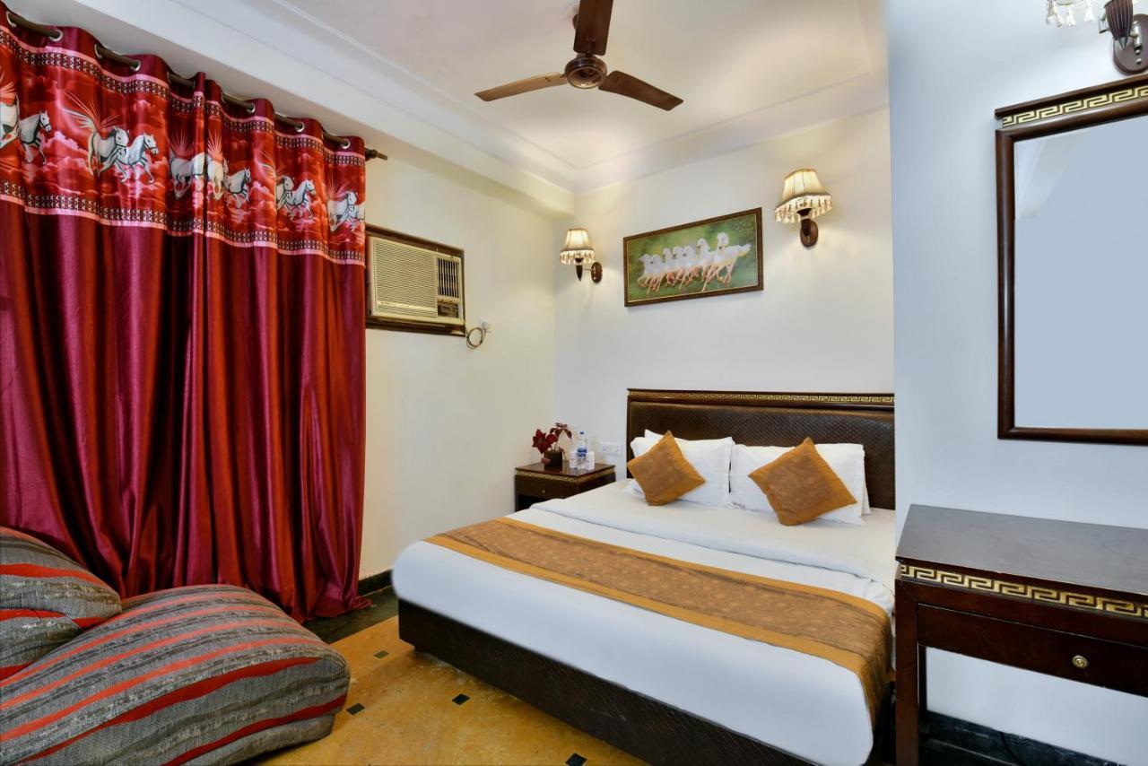 Hotel Revels By A1Rooms Ню Делхи Екстериор снимка